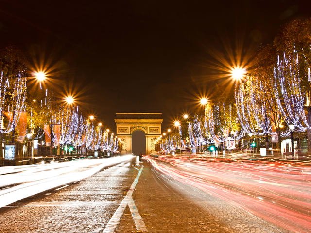 Paris-Champs_Elysees2