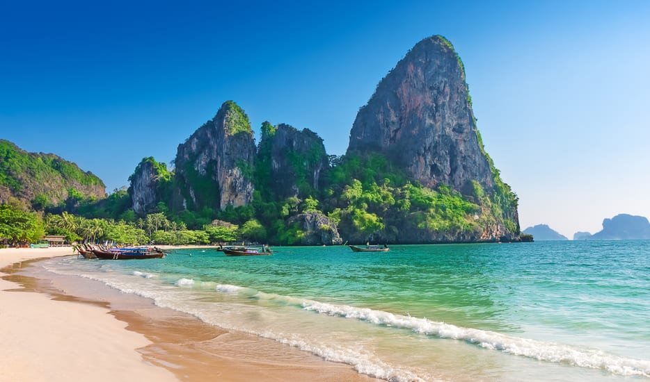 Railay_beach_in_Krabi_Thailand